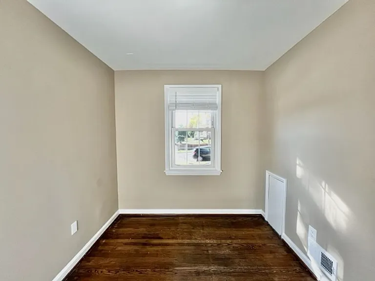 5128 Mangum Rd — Photo 16