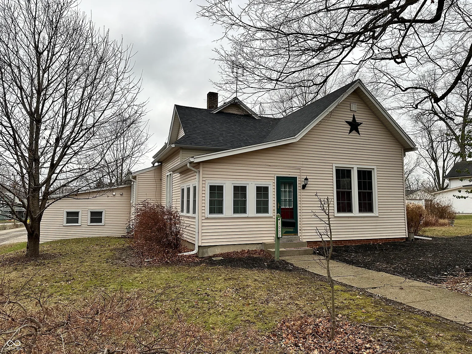 1002 Danville Ave photo 1