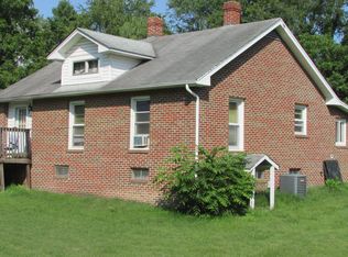 1620 Newbern Rd, Pulaski, VA 24301