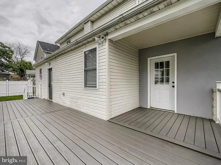 1826 Fairview Ave — Photo 38