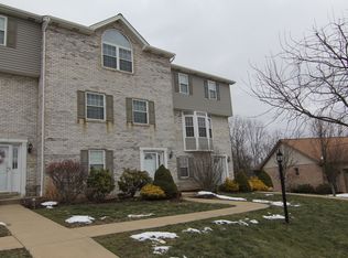 427 Linda Ln, Houston, PA