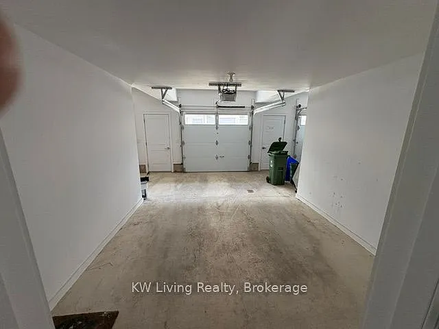 217 Burke St — Photo 10