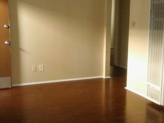 4th image of 2232 Santa Fe Ave APT 1