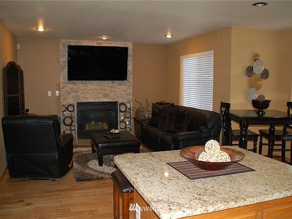 3rd image of 1317 19th StPl NW