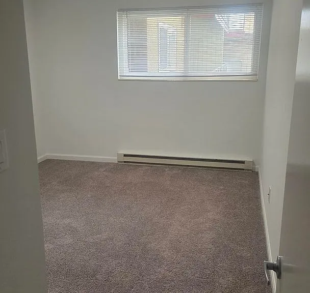 The Commodore Apartments — Photo 19