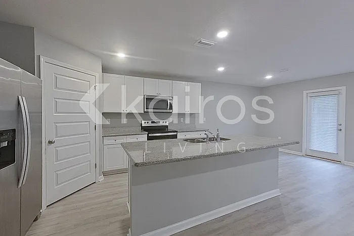 4694 Malay Cir — Photo 8