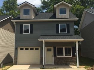 27 English Ivy Rd, Asheville, NC 28806