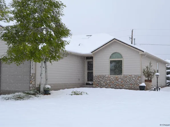 3220 Rock Springs St, Cheyenne, WY 82001