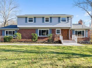10 Anita Dr, Glenville, NY 12302