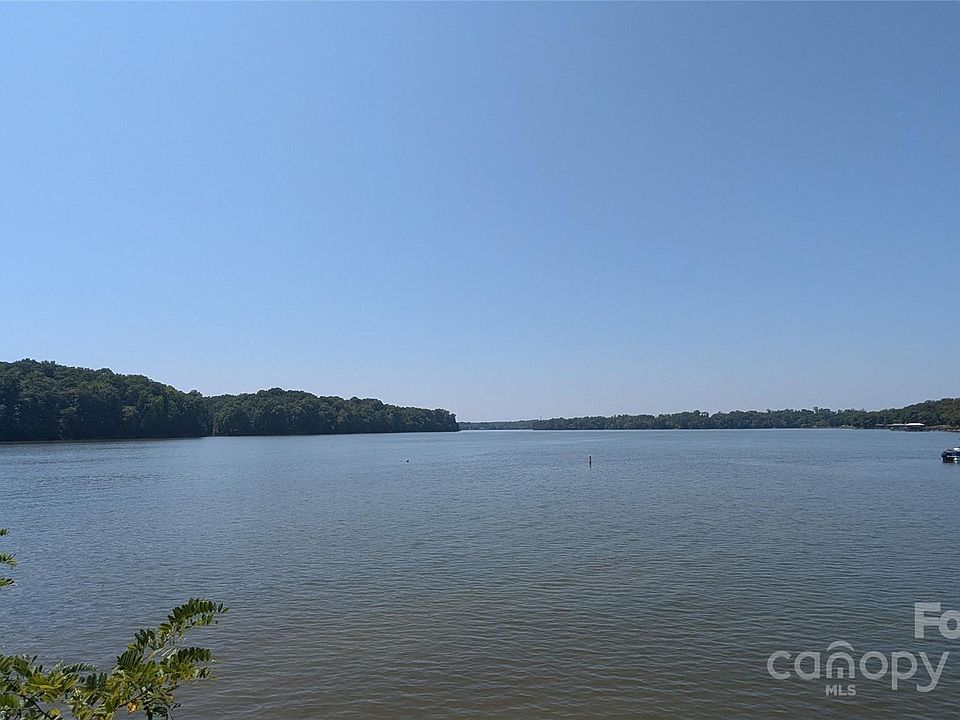 1st image of 4401 Stoney Pointe Ct