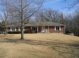 822 Tall Oak Dr, Catawissa, MO 63015