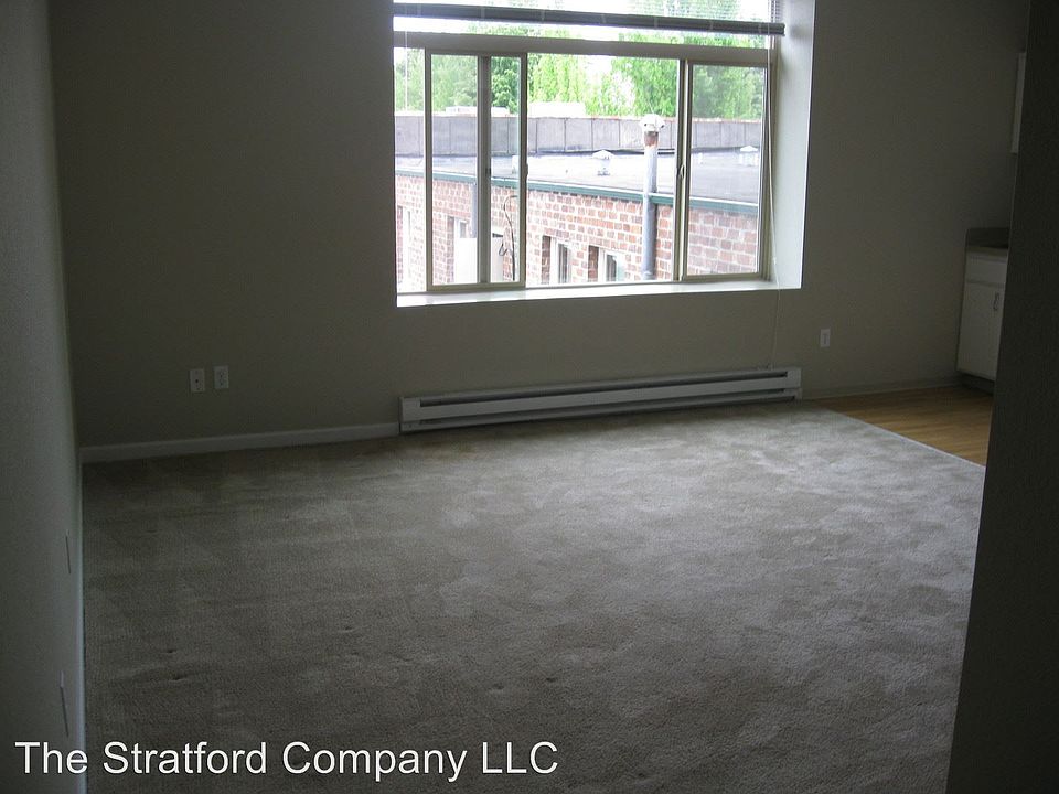 2nd image of 611 Capitol Way S APT 301