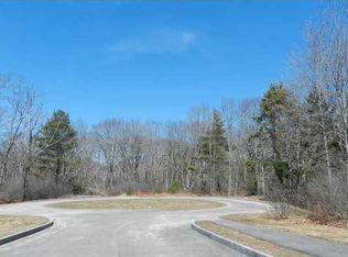 1-2 Three Ocean Sound Ave, Kennebunkport, ME 04046