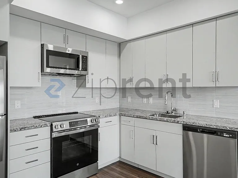 18900 Parthenia St #311 — Photo 16