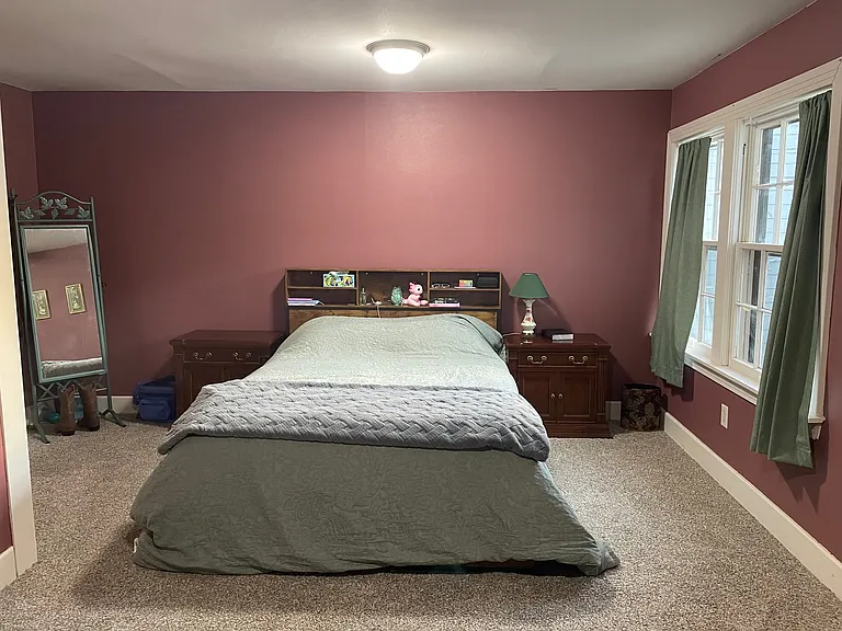 925 Albany St — Photo 3