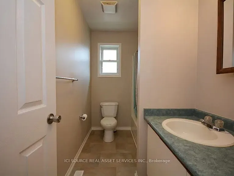 26 Louise Ln #MAIN FL — Photo 7