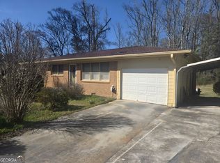 67 Rosser Ln, Locust Grove, GA 30248