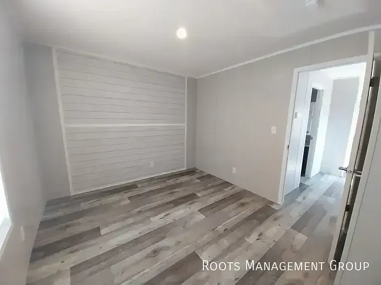 1812 Dover Dr #1812D — Photo 8