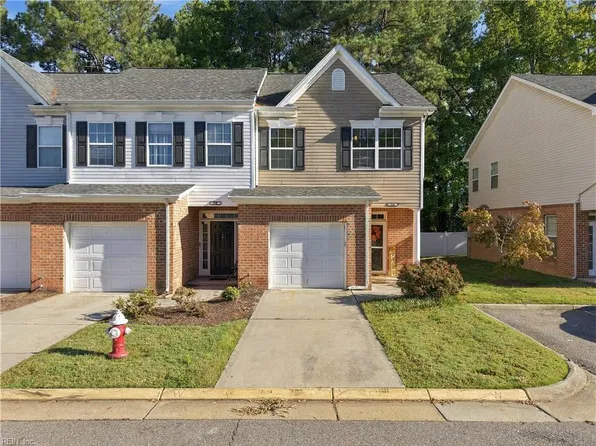 216 Citizens Ln, Newport News, VA 23602