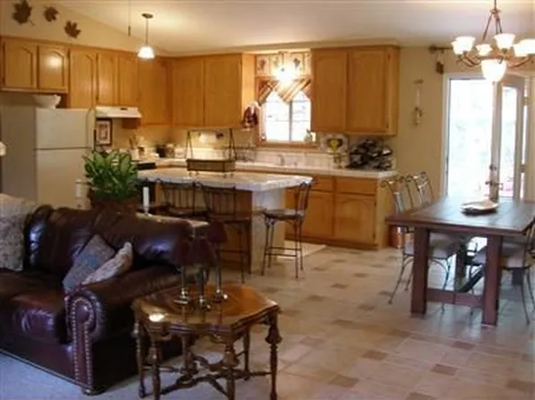 5235 Sierra Springs Dr, Pollock Pines, CA 95726