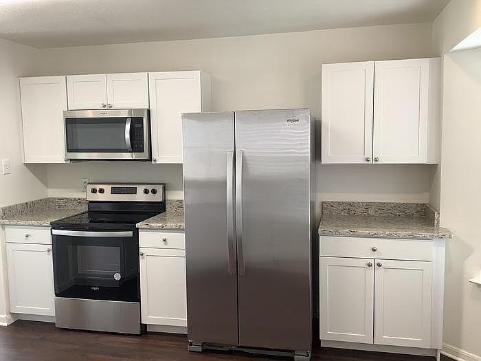 1st image of 12319 Hilltop Cir