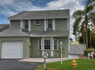 11050 SW 9th Pl, Davie, FL 33324