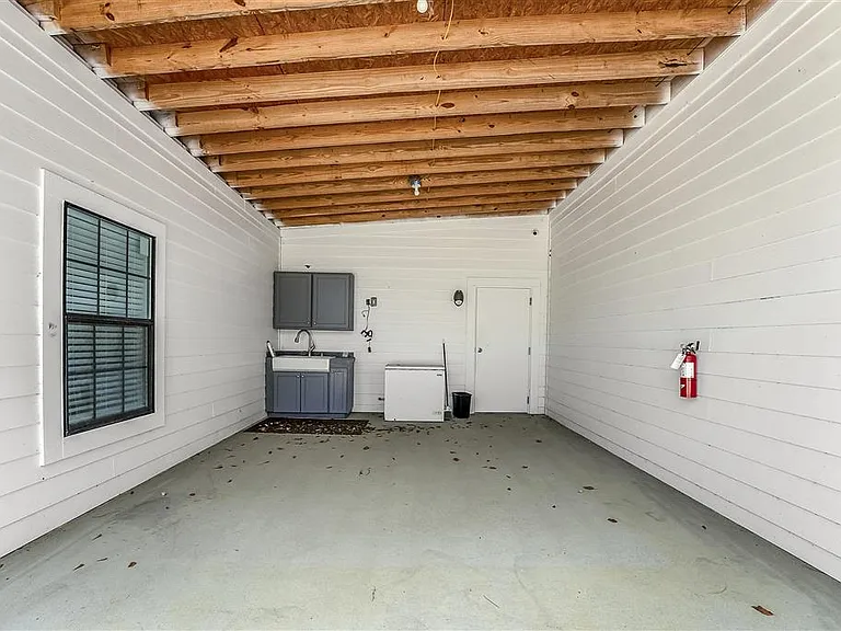 4730 Common St — Photo 14