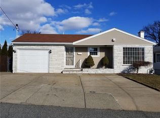 30 Batcheller Ave, Providence, RI 02904