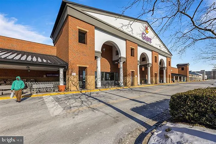 232 Main St #4 — Photo 23