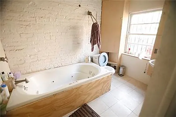 Rented by Luxury Property Group | media 18