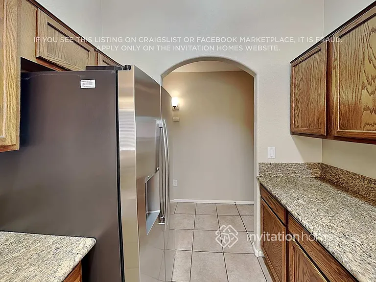 16661 W Latham St — Photo 6