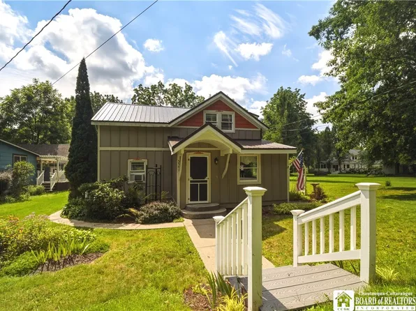 5541 Summit Ave, Bemus Point, NY 14712