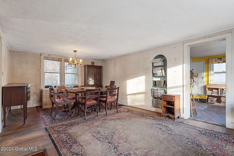 4th image of 145 Palmer Road