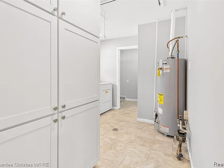 6881 W Dartmoor Rd — Photo 20