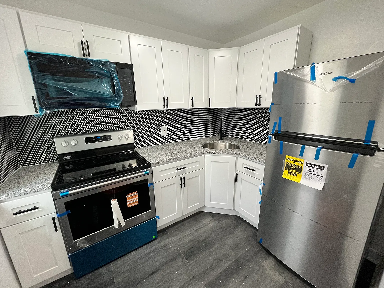 2 bed, 750 sqft, $1,245 — Photo 1
