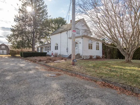138 Briggs Rd, Westport, MA 02790