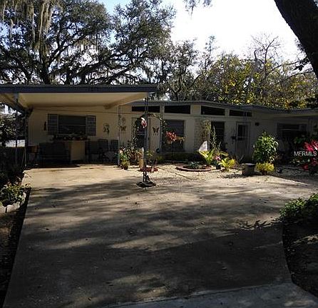 2nd image of 1217 Lakeside Dr
