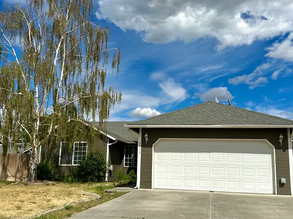 1217 S Lakeland Dr, Moses Lake, WA 98837