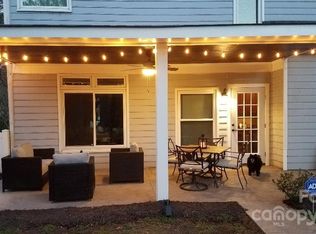 20315 Willow Pond Rd, Cornelius, NC 28031