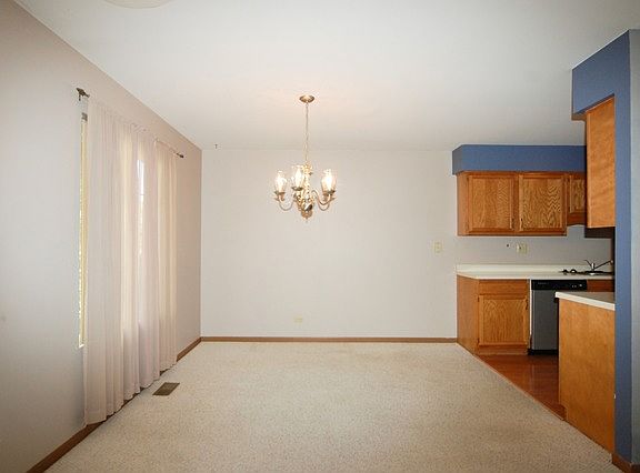3rd image of 424 Lowell Dr #424