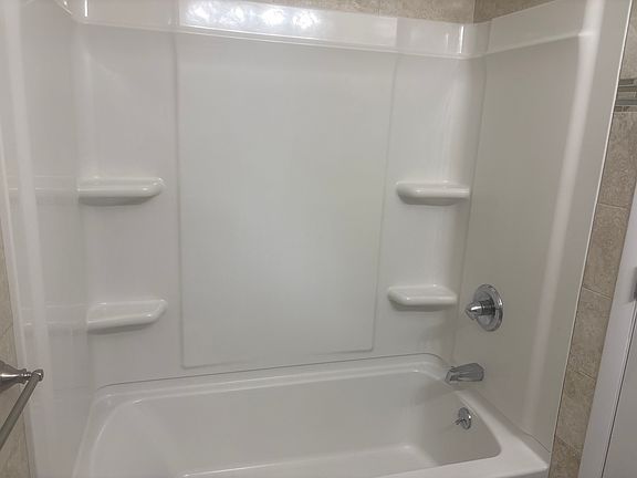 5th image of 1 Lynn Ct #1