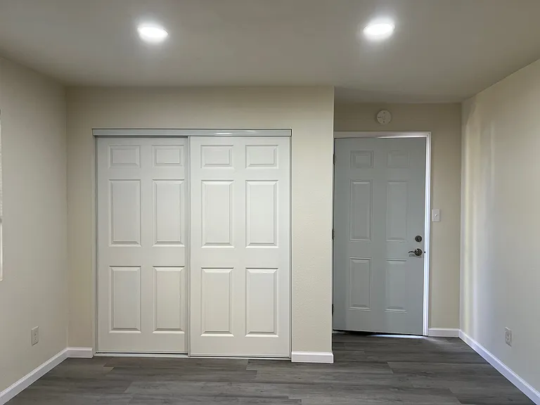 2417 Princeton Ave #4 — Photo 5