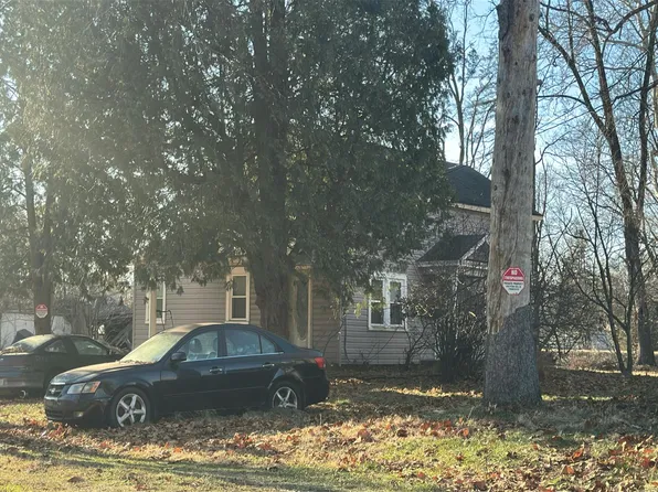 107 Henry St, East Stroudsburg, PA 18301