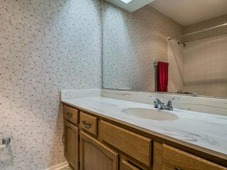 412 San Mateo Dr — Photo 12
