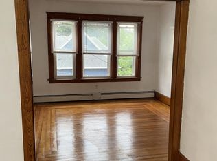 727 Main St FLOOR 3, Pawtucket, RI 02860