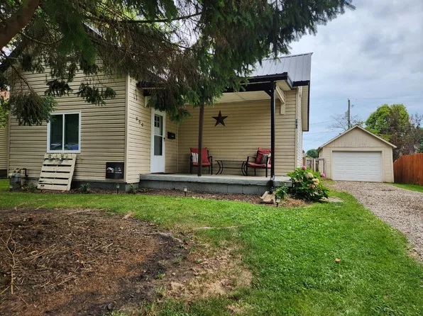 990 Woodlawn Ave, Newark, OH 43055