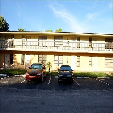 1st image of 5130 Palm Hill Dr APT 234