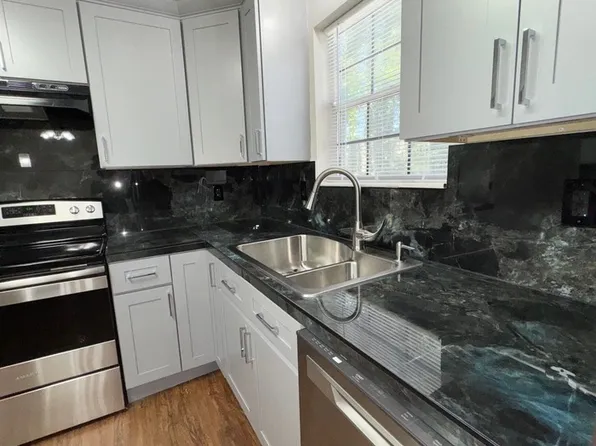 2945 Sawgrass Trl SW, Lilburn, GA 30047