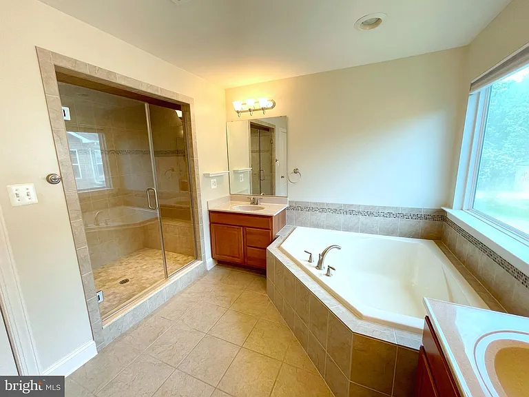 46895 Whittemoore Ct — Photo 28