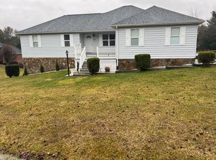 115 Old White Ter, Lewisburg, WV